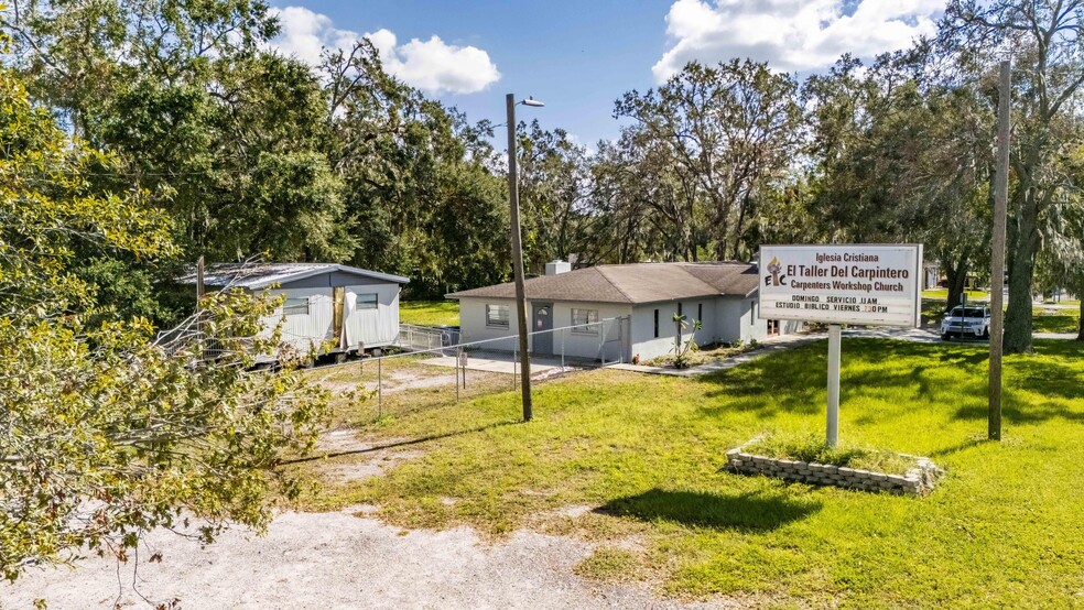 3001 S Kings Ave, Brandon, FL for sale - Primary Photo - Image 1 of 55