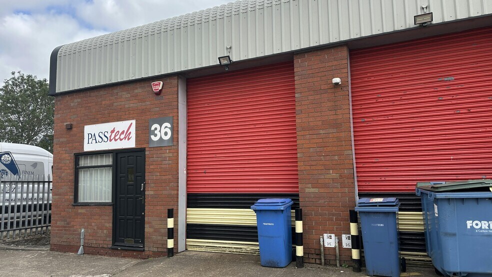 Hawkes Dr, Warwick for lease - Building Photo - Image 1 of 11