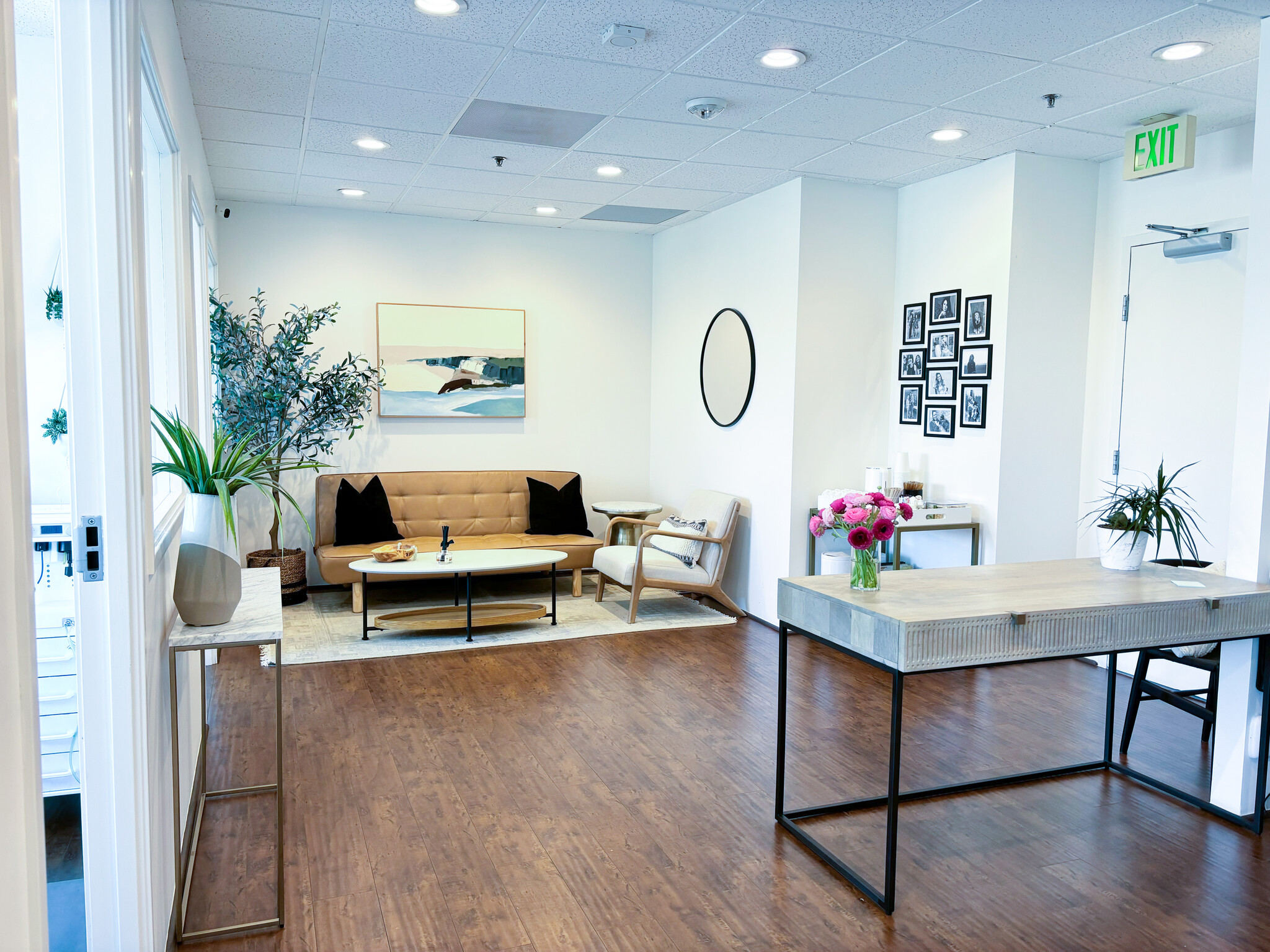 2730 Wilshire Blvd, Santa Monica, CA for lease Interior Photo- Image 1 of 8