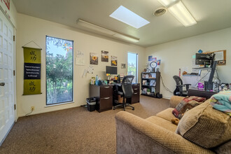 620 Bridge St, Yuba City, CA for lease Interior Photo- Image 2 of 8