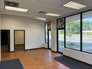 1100 N Mccord Rd, Toledo, OH for lease Interior Photo- Image 1 of 2