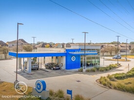 Hancock Whitney Bank - Lafayette, LA - Drive Through Restaurant
