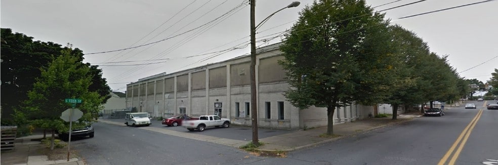 1298 Spruce St, Easton, PA for lease - Primary Photo - Image 1 of 7