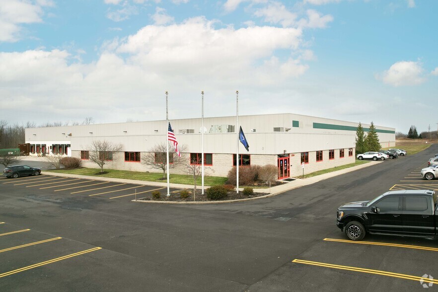 5786 Collett Rd, Farmington, NY for lease - Primary Photo - Image 1 of 3