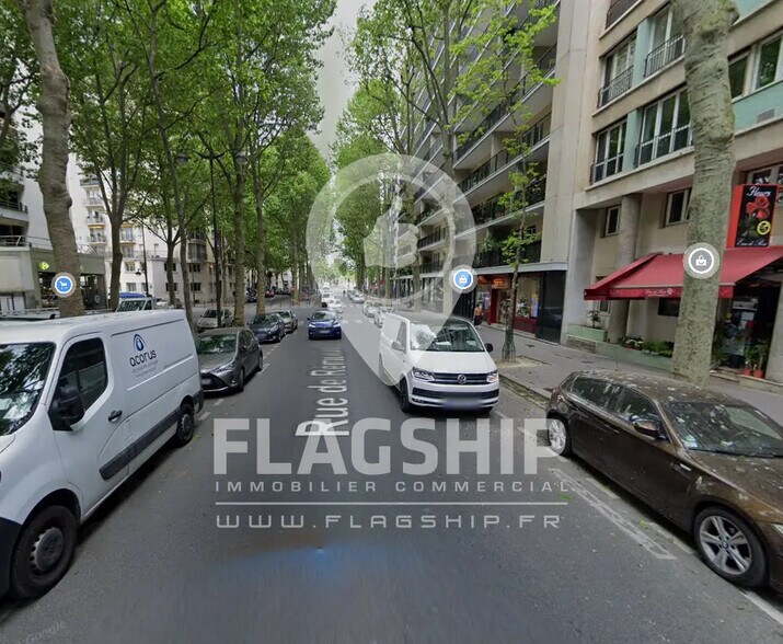 Retail in Paris for lease - Building Photo - Image 3 of 3