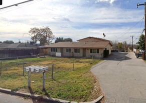 YUCAIPA 4PLEX, 9.05% CAP RATE - Owner Financed Property