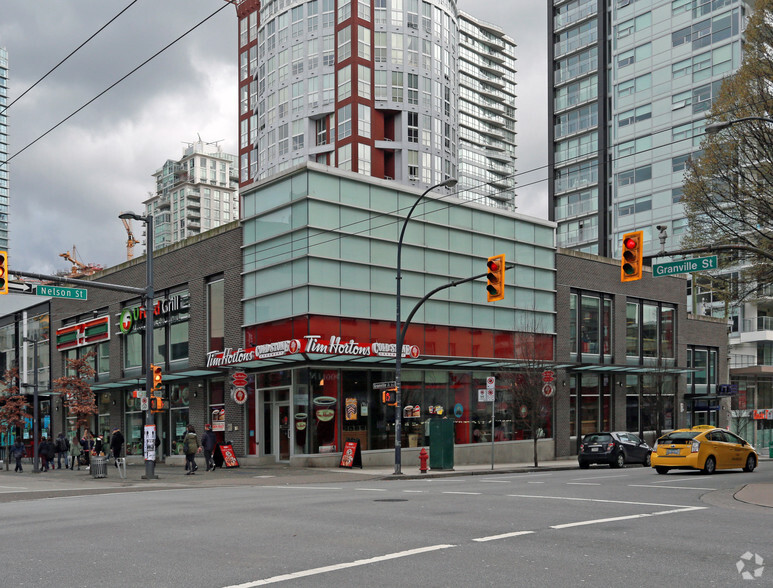 982-988 Granville St, Vancouver, BC for lease - Primary Photo - Image 1 of 3