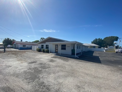 23263 Harborview Rd, Port Charlotte, FL for lease - Building Photo - Image 1 of 21