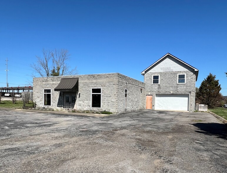 2104 Ruth St, Springfield, TN for sale - Building Photo - Image 3 of 7