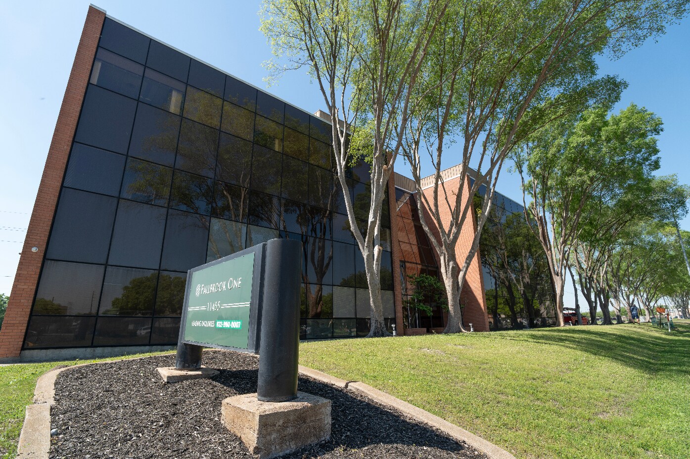 11455 Fallbrook Dr, Houston, TX for sale Building Photo- Image 1 of 1