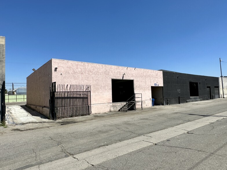 831 E 61st St, Los Angeles, CA for lease - Building Photo - Image 2 of 3