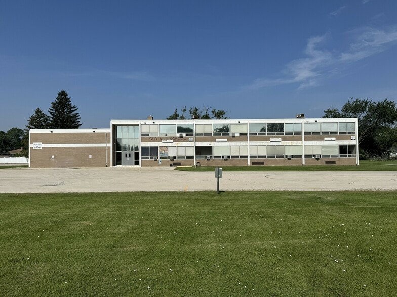 848 N Mill Rd, Addison, IL for sale - Primary Photo - Image 3 of 5