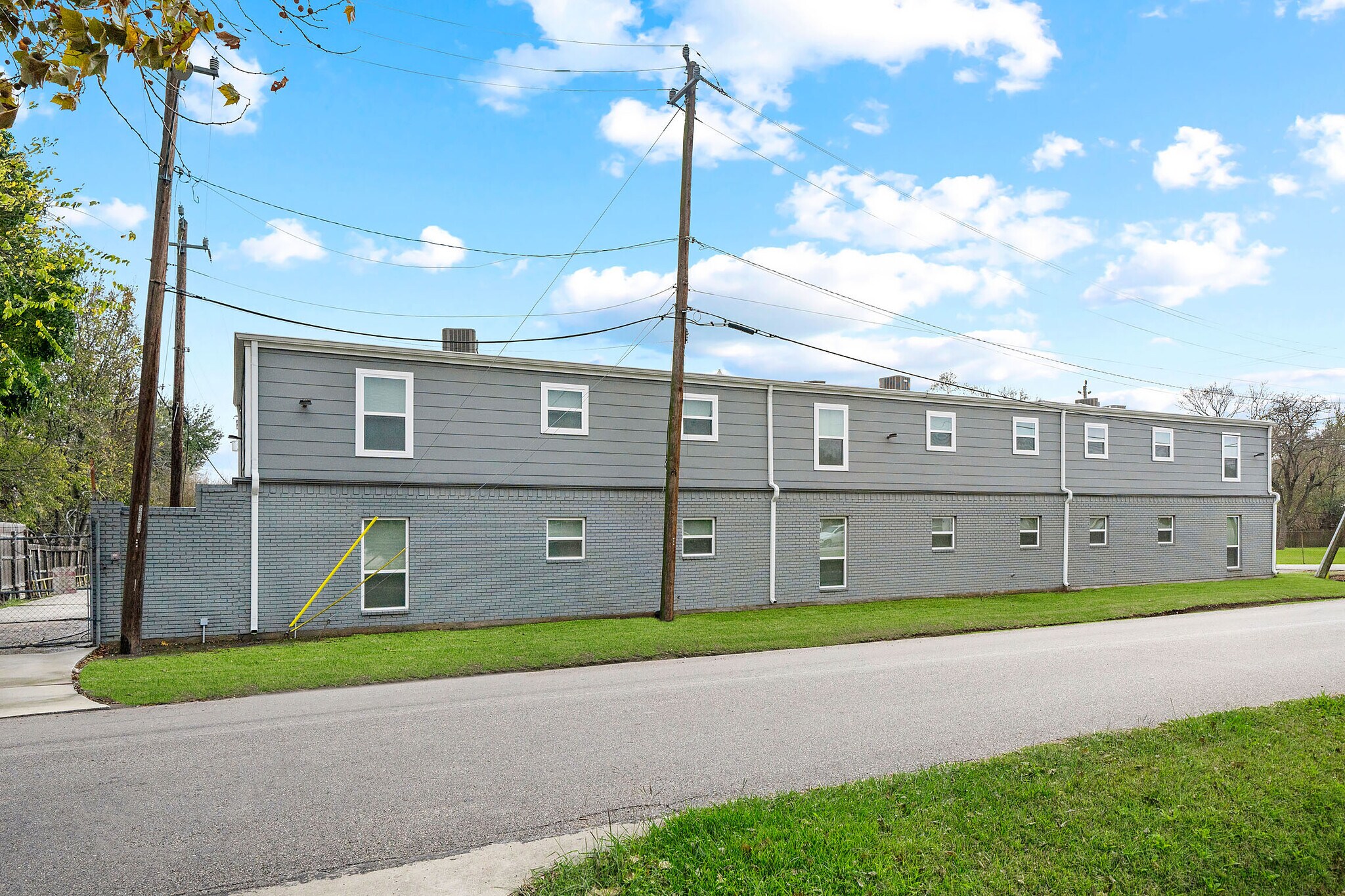 6403 Sloan St, Houston, TX 77087 Sloan Garden Apartments