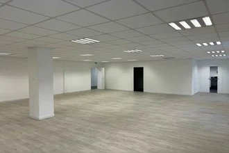 Flex in Mudaison for lease Interior Photo- Image 1 of 9