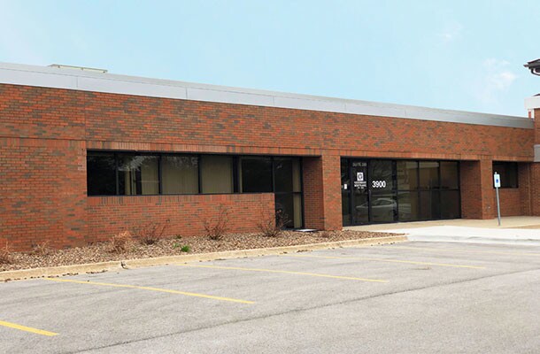 3900 Westown Pky, West Des Moines, IA for sale - Building Photo - Image 1 of 1