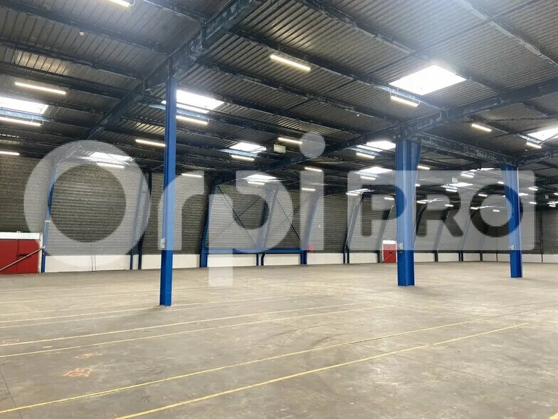 Industrial in Honfleur for sale - Interior Photo - Image 2 of 5