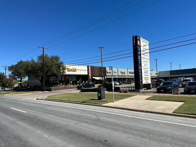 7301 Rd, Austin, TX 78757 Centennial Shopping Center