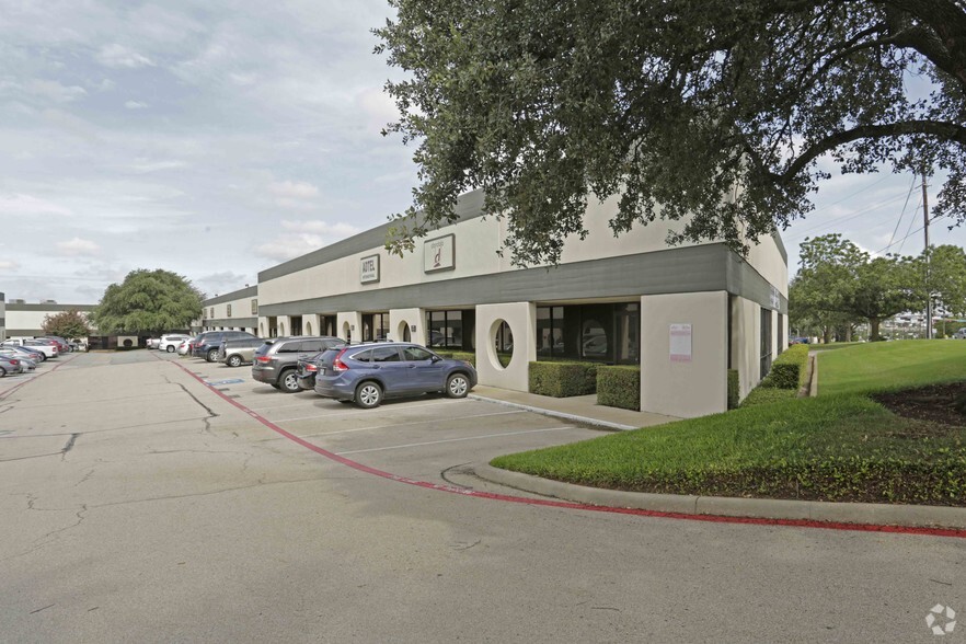 2201 Midway Rd, Carrollton, TX for sale - Primary Photo - Image 1 of 1