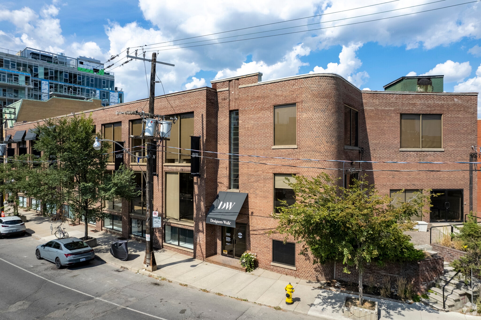 320-326 Davenport Rd, Toronto, ON for lease Primary Photo- Image 1 of 5