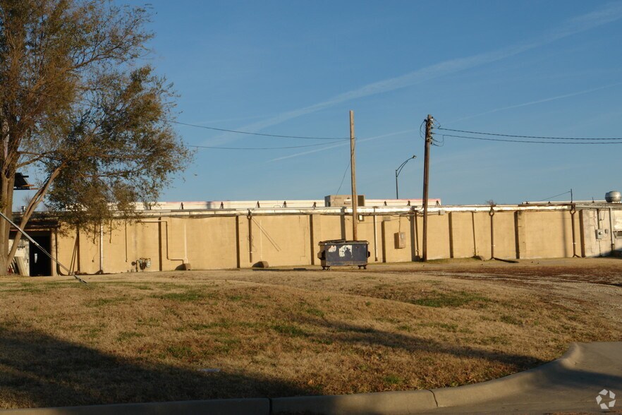 711 N Baltimore Ave, Derby, KS for sale - Primary Photo - Image 1 of 1