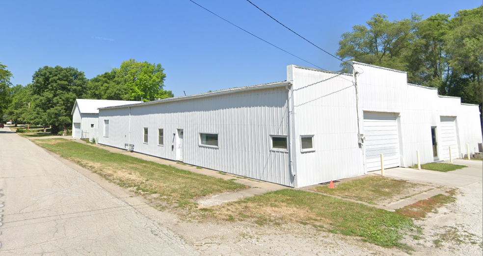 325 Grand St, Van Meter, IA for sale - Building Photo - Image 1 of 1