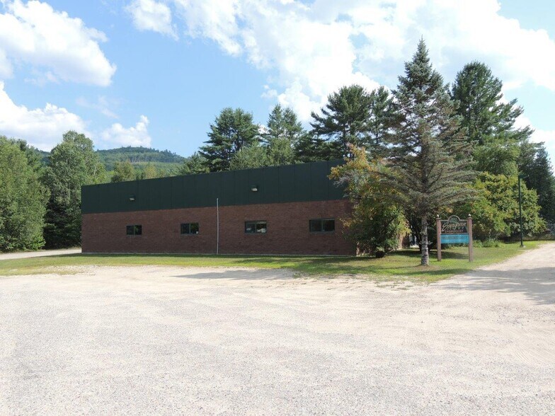 293 Riverside Dr, Campton, NH 03223