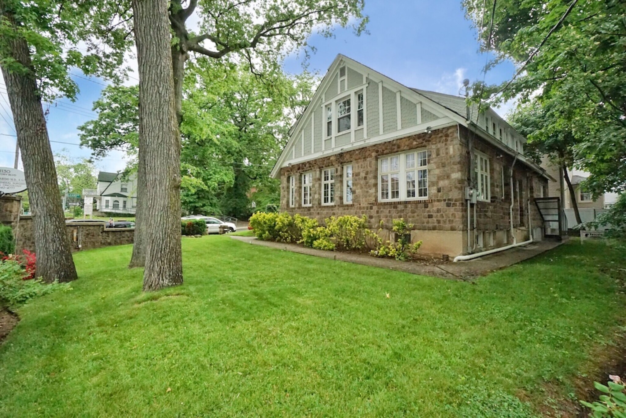 1130 Victory Blvd, Staten Island, NY for sale Building Photo- Image 1 of 1