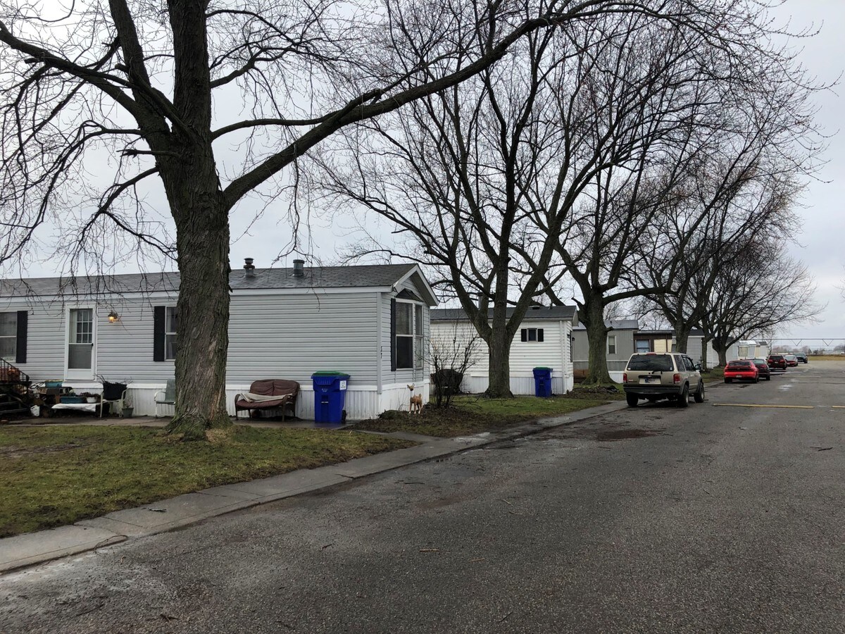 9462 N State Road 19, Etna Green, IN 46524