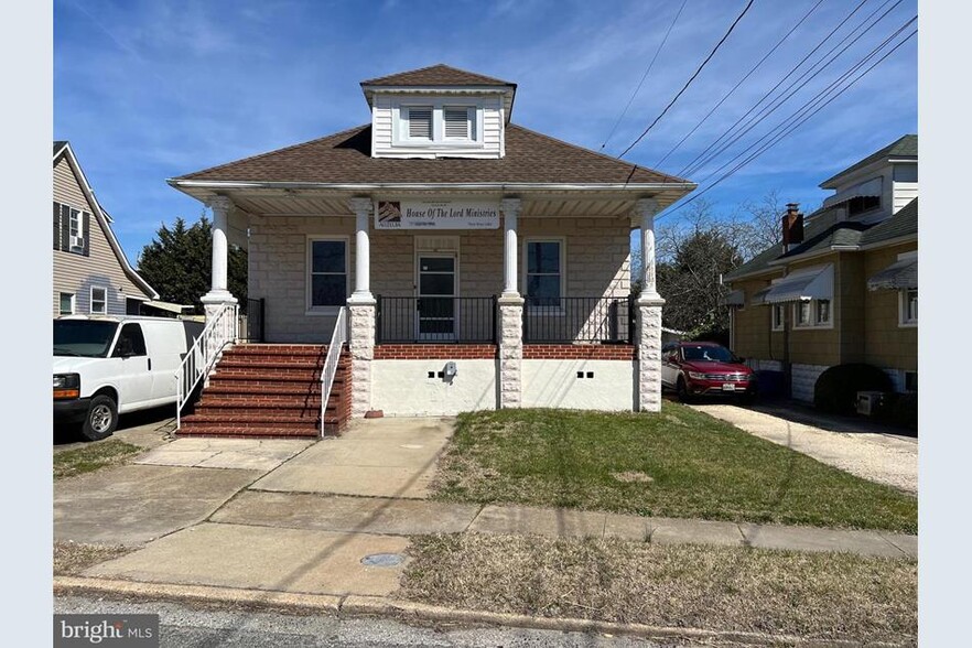 103 Riverside Dr, Essex, MD for sale - Primary Photo - Image 1 of 1