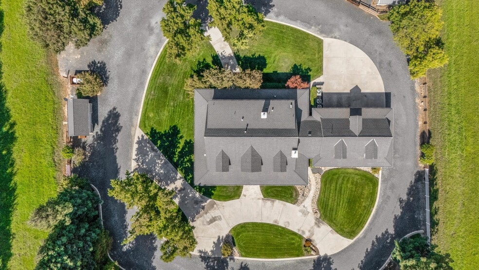 30999 Grooms Rd, Oakdale, CA for sale - Building Photo - Image 2 of 89