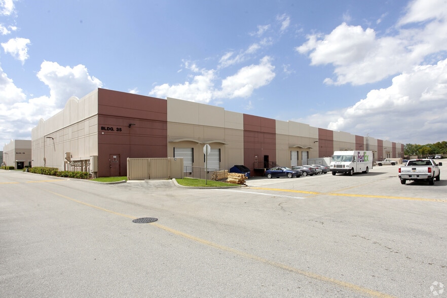 35 SW 12th Ave, Dania Beach, FL for sale - Building Photo - Image 3 of 26