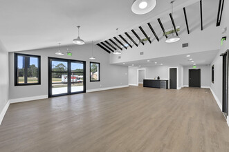 16495 Highway 105 W, Montgomery, TX for lease Interior Photo- Image 1 of 8