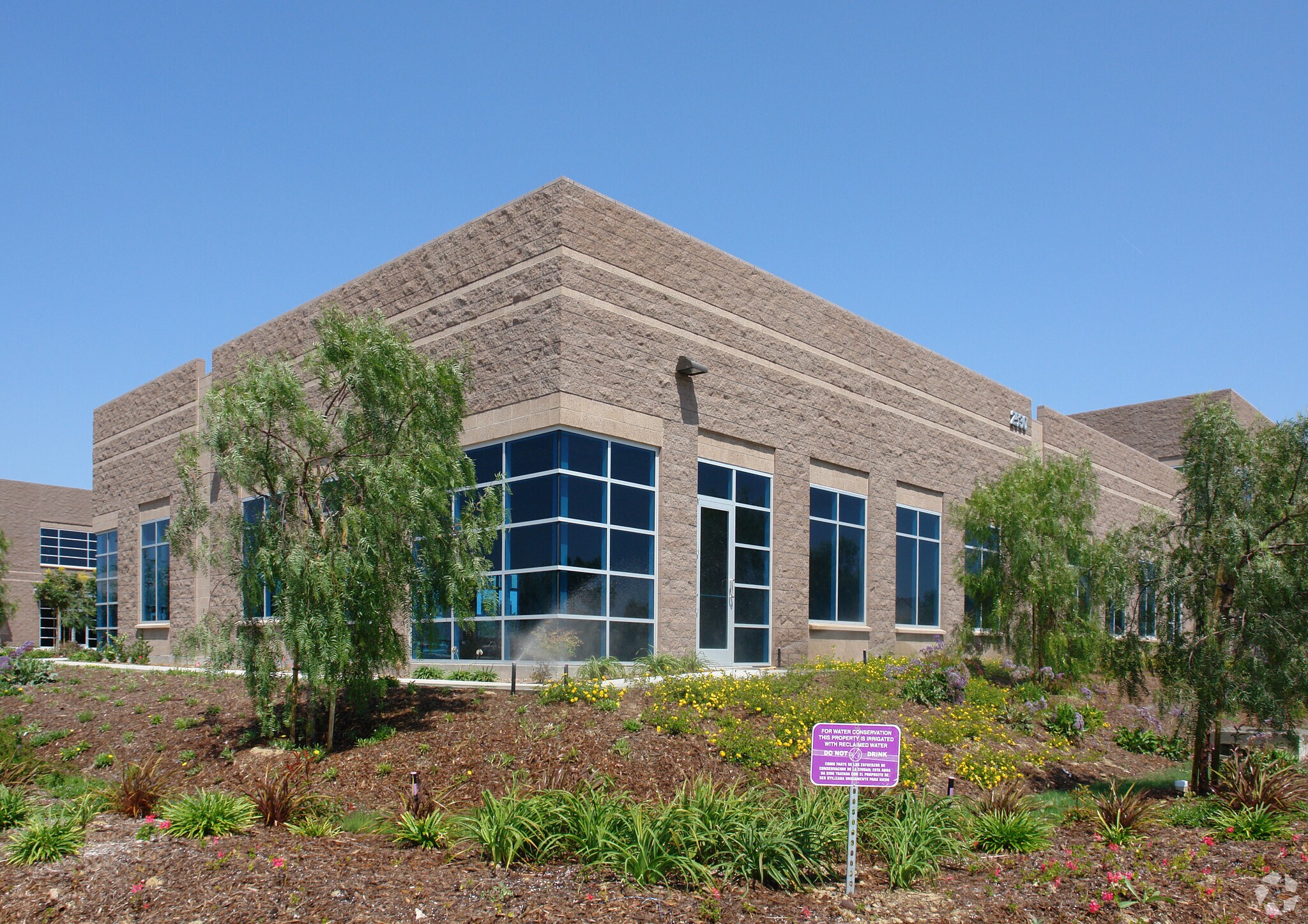 2530 Gateway Rd, Carlsbad, CA for sale Primary Photo- Image 1 of 13