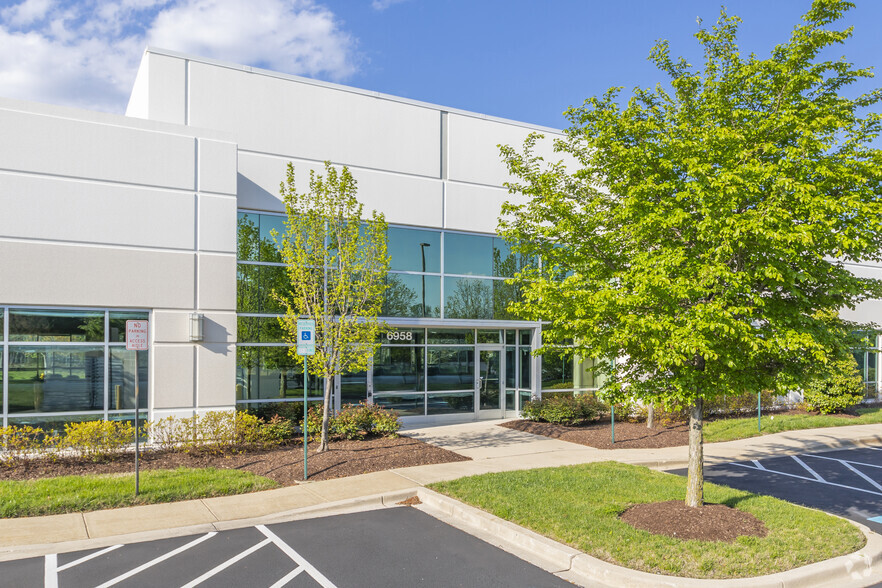 6956 Aviation Blvd, Glen Burnie, MD for lease - Building Photo - Image 3 of 5