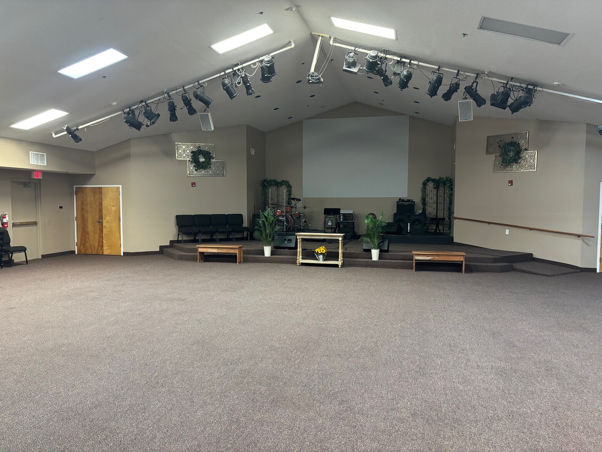 53 S Dean Rd, Orlando, FL for lease Interior Photo- Image 1 of 2