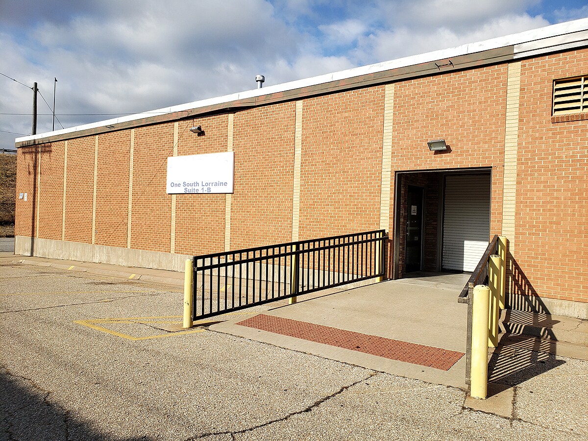 1 S Lorraine St, Hutchinson, KS for sale Building Photo- Image 1 of 1