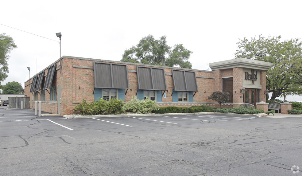 5402 Portage Rd, Portage, MI for lease - Primary Photo - Image 1 of 30