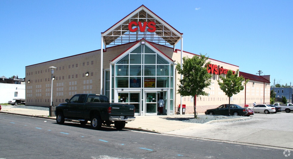 2560 W Franklin St, Baltimore, MD for lease - Building Photo - Image 3 of 4