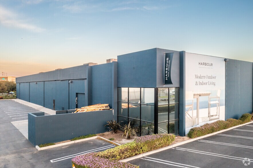 18060 Euclid St, Fountain Valley, CA for sale - Building Photo - Image 3 of 14