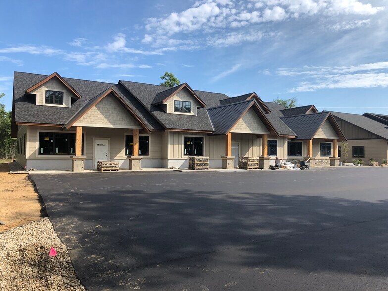 4683 Wilderness Ct, Brainerd, MN for sale - Building Photo - Image 1 of 1