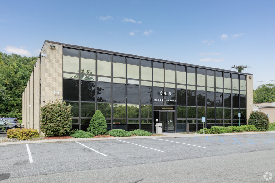 843 Union Ave, New Windsor, NY for lease - Building Photo - Image 1 of 7