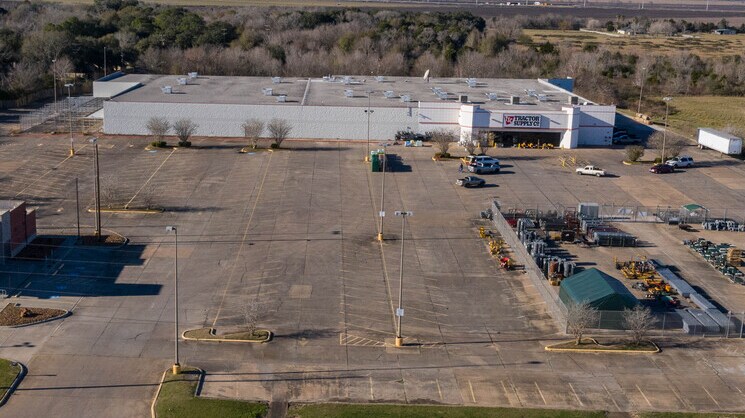 4715 7th St, Bay City, TX for sale Building Photo- Image 1 of 1