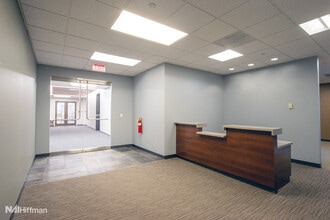 750 Warrenville Rd, Lisle, IL for lease Interior Photo- Image 2 of 11