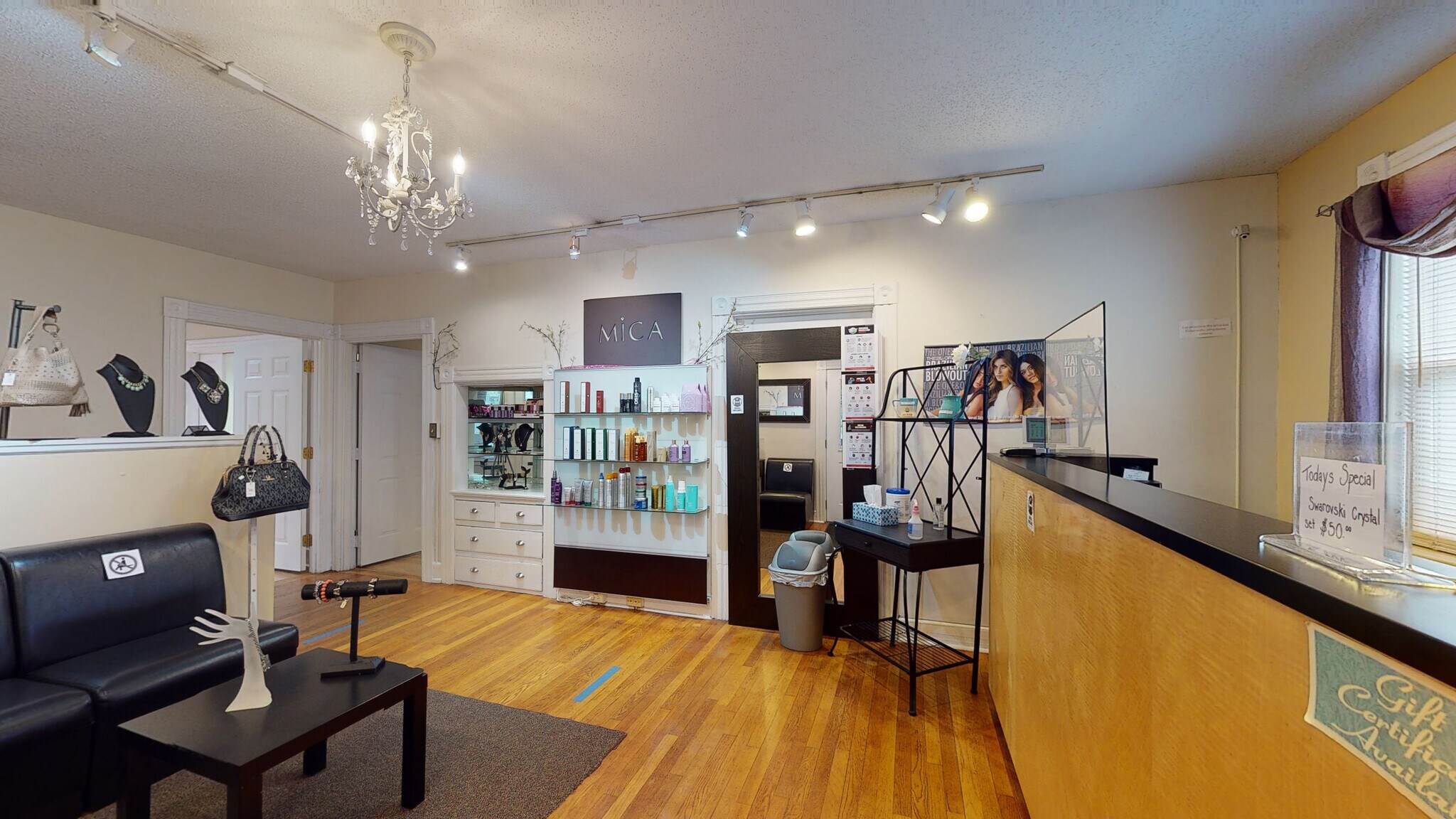 834 Newfield St, Middletown, CT for sale Lobby- Image 1 of 1