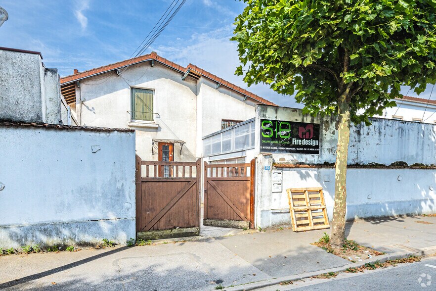 Flex in Champigny-sur-Marne for sale - Primary Photo - Image 1 of 8