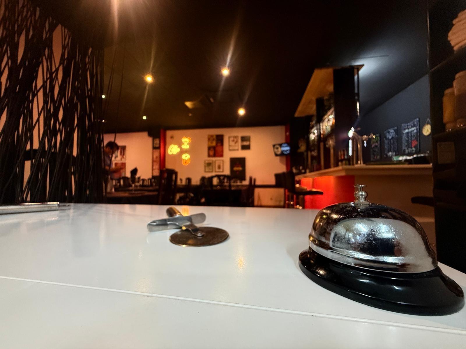 Retail in Inca for lease Building Photo- Image 1 of 38