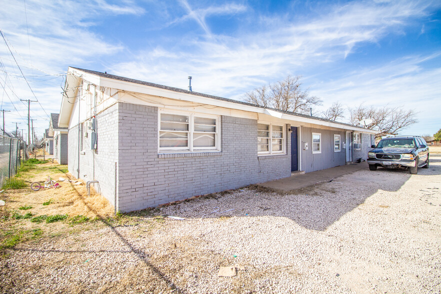 2715 E 2nd St, Lubbock, TX for sale - Building Photo - Image 2 of 12