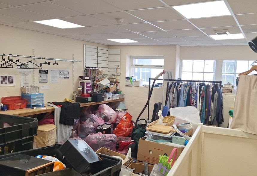 1-2 Queen St, Penrith for sale - Building Photo - Image 3 of 7