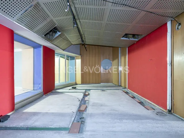 Barcelona, BAR 08023 -  -  - Floor Plan - Image 1 of 4