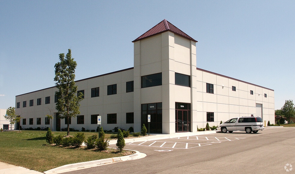 1301 Bowes Rd, Elgin, IL 60123